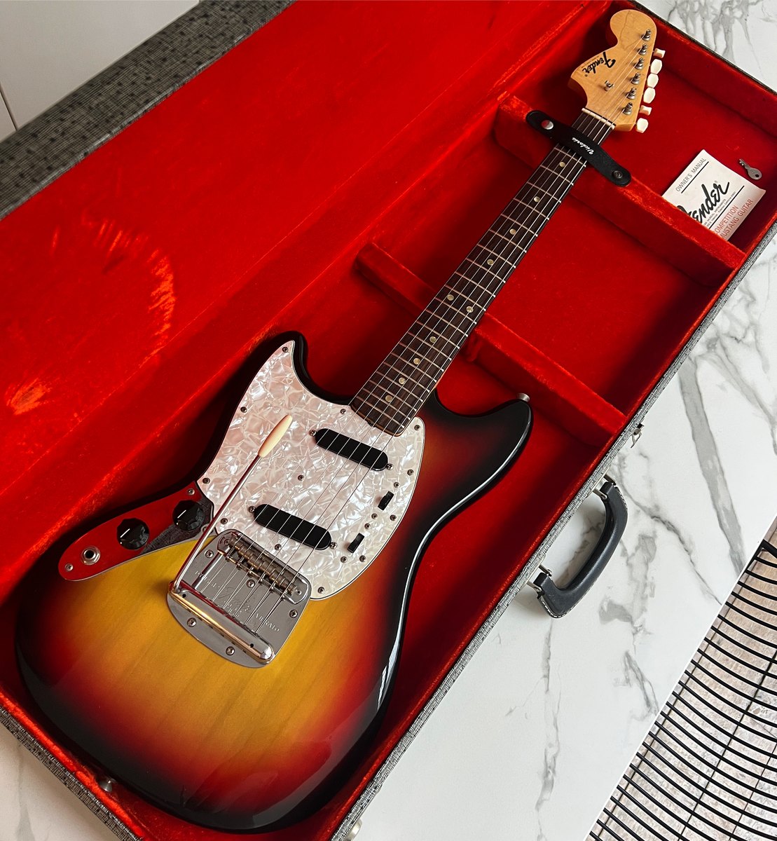 1972 Fender Mustang Left Handed Vintage Lefty Rare Collector Time Capsule Sunburst Near Mint w / OHSC